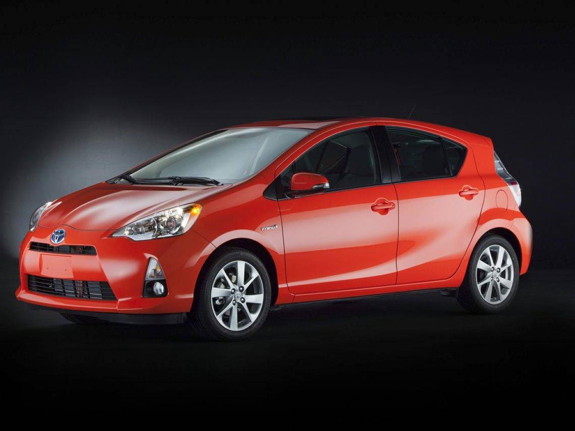 TOYOTA PRIUS C 2013 JTDKDTB34D1531868 image